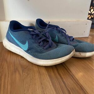 Women’s Nike Runners